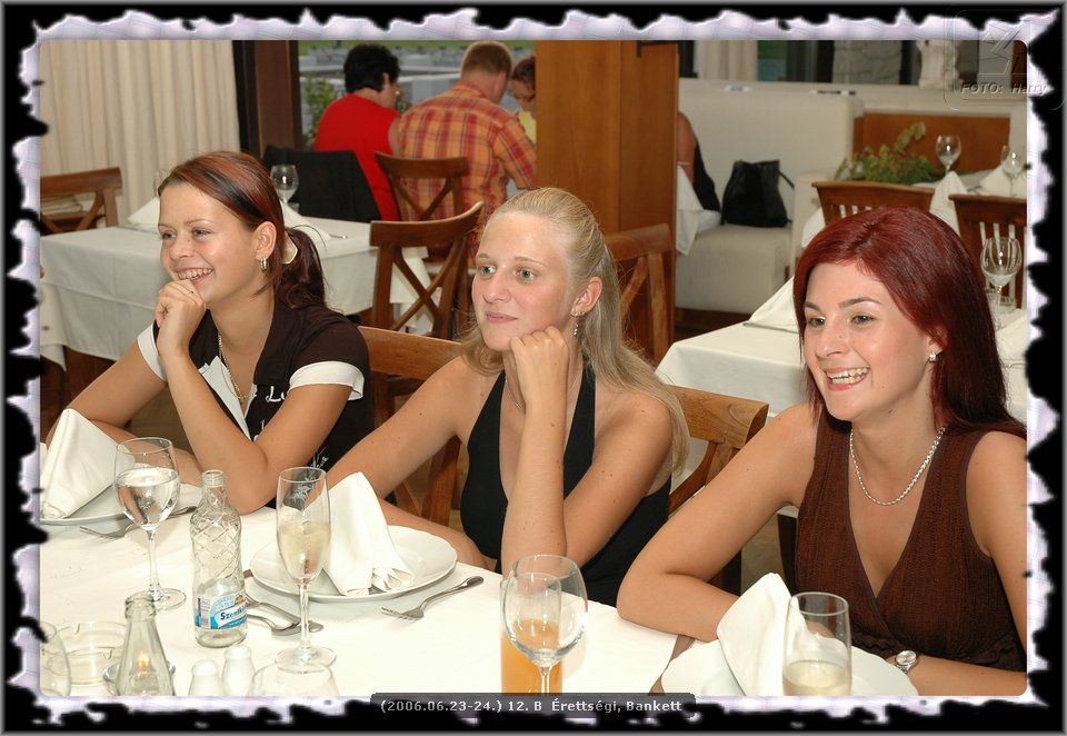 (2006.06.23-24.) 12. B Erettsegi elott, alatt. Bankett - 33.jpg
