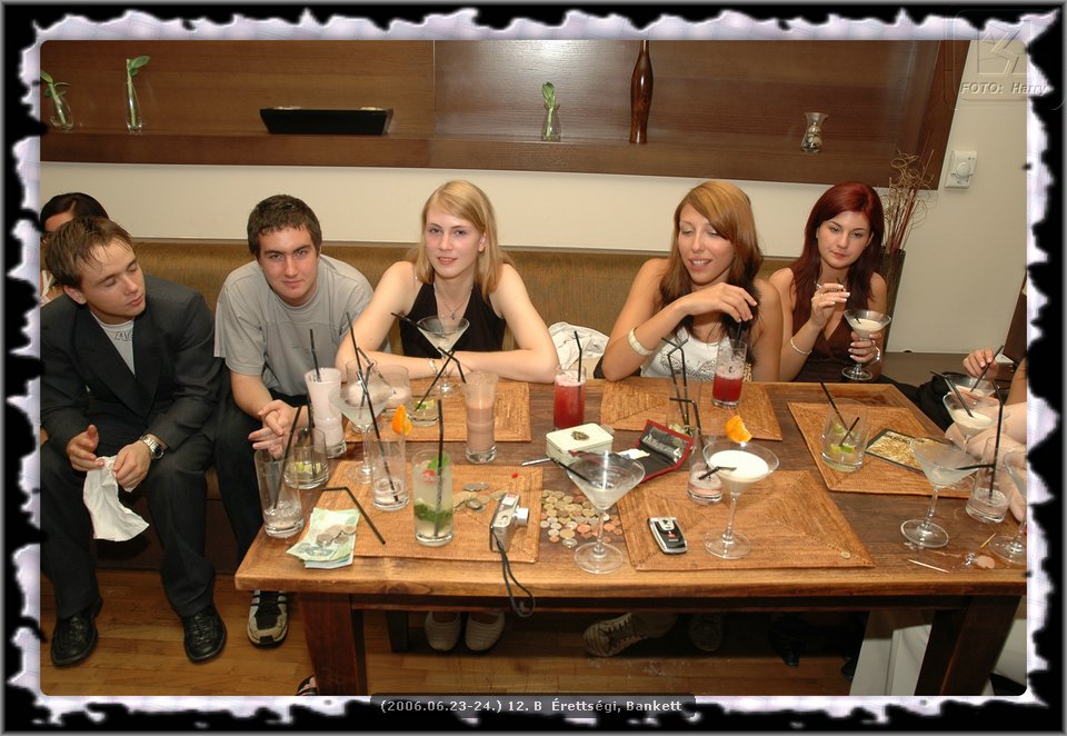 (2006.06.23-24.) 12. B Erettsegi elott, alatt. Bankett - 57.jpg