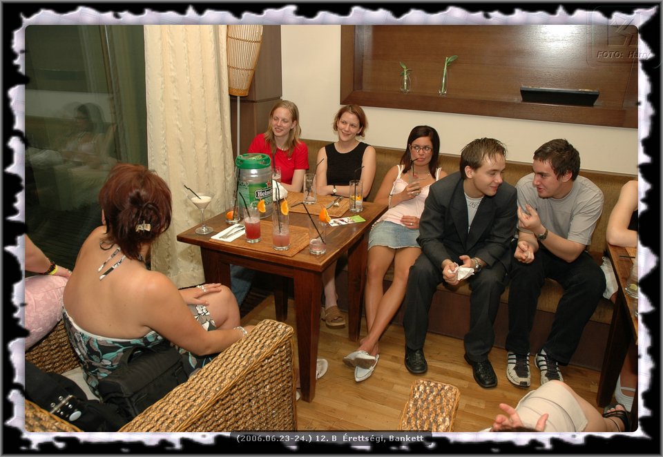 (2006.06.23-24.) 12. B Erettsegi elott, alatt. Bankett - 58.jpg